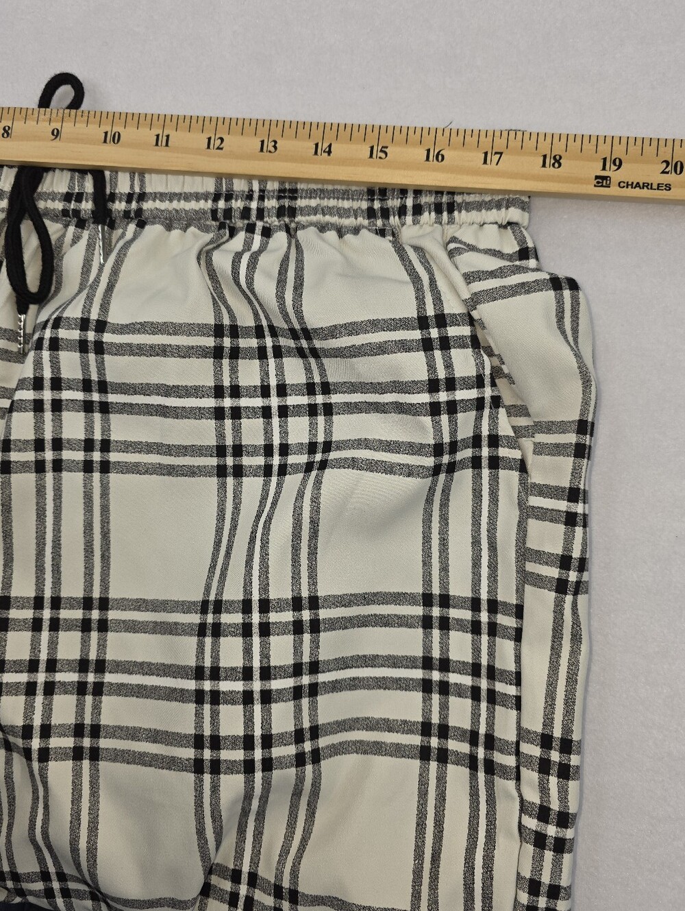Shein Manfinity Men's White Plaid Cargo Joggers with Black Grid Size XXL B-3958 - Picture 5 of 10